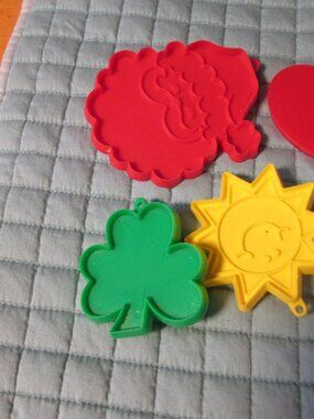 lot of 4 Hallmark cookie cutters